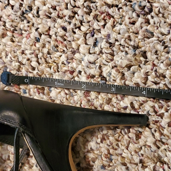 🖤💋Vince Camuto💋🖤Kazie lace up black heels with zipper, size 8. - Picture 14 of 16